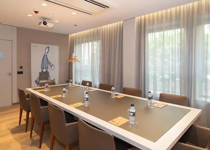Hotel Sh Colon Valenza